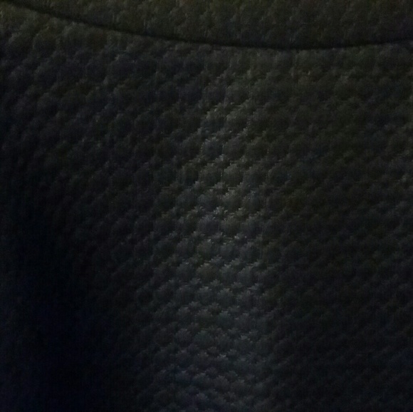 BR Midi Skirt - Picture 3 of 3